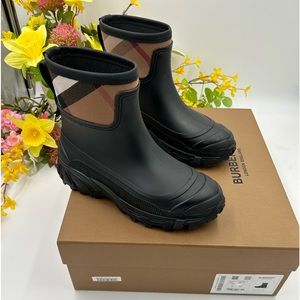 COPY - Women’s Burberry rain boots, size 37 made in Italy